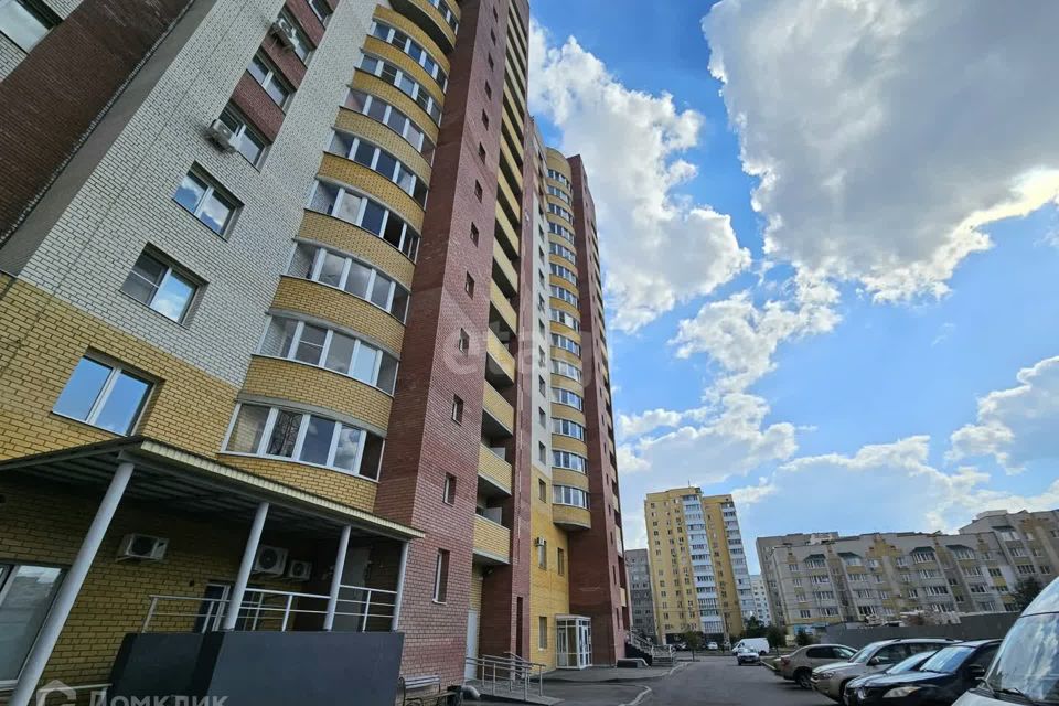 Продаётся 2-комнатная квартира, 70.4 м²