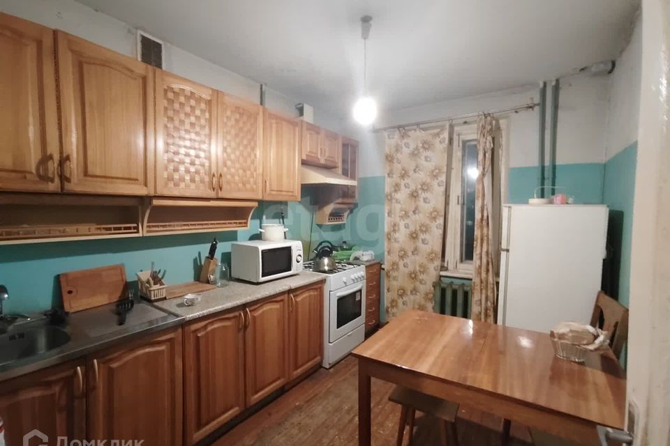 Продаётся 3-комнатная квартира, 63.5 м²