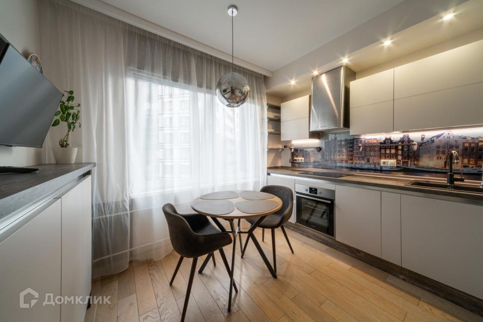 Продаётся 2-комнатная квартира, 57 м²