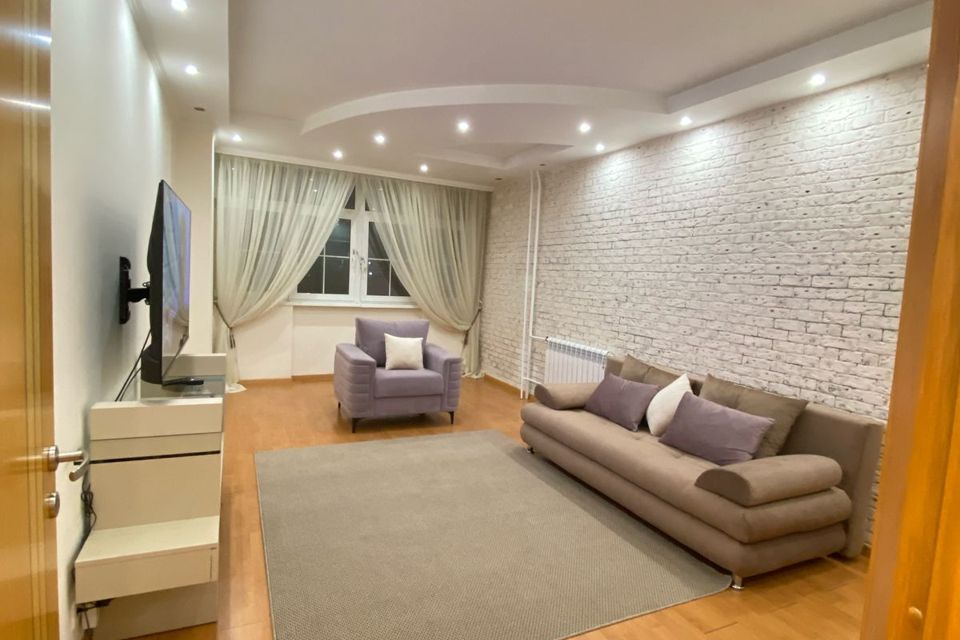 Продаётся 2-комнатная квартира, 75 м²