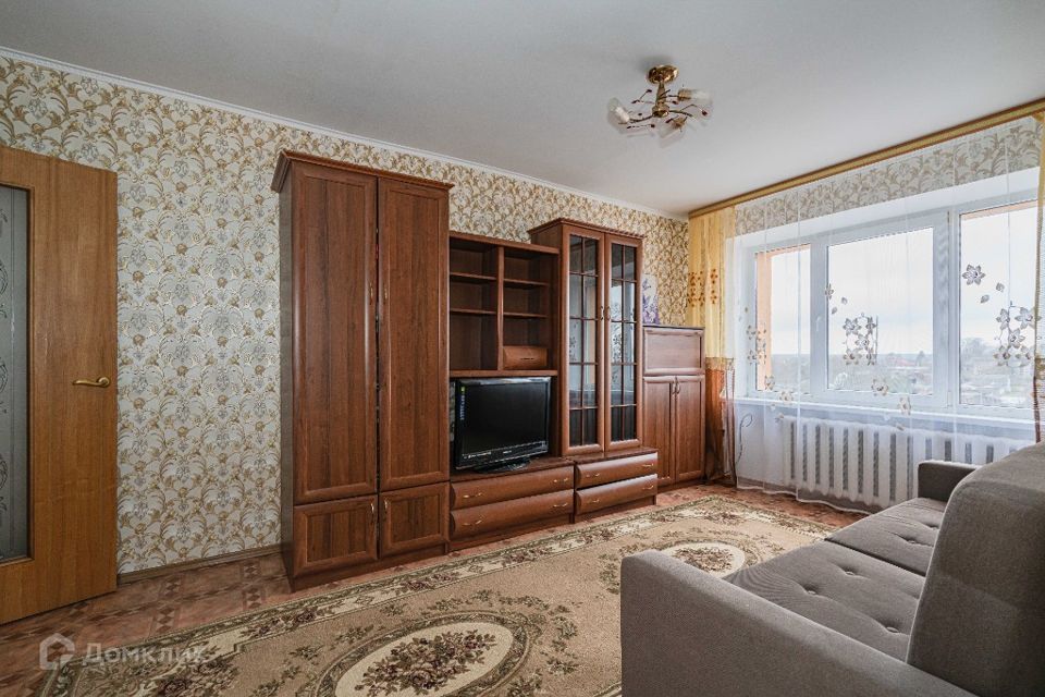 Продаётся 3-комнатная квартира, 51.9 м²
