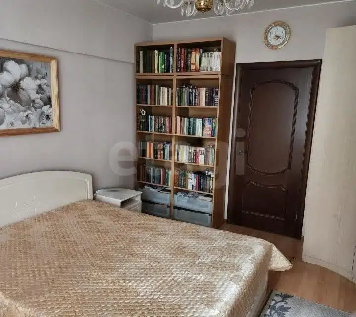 Продаётся 3-комнатная квартира, 77.3 м²