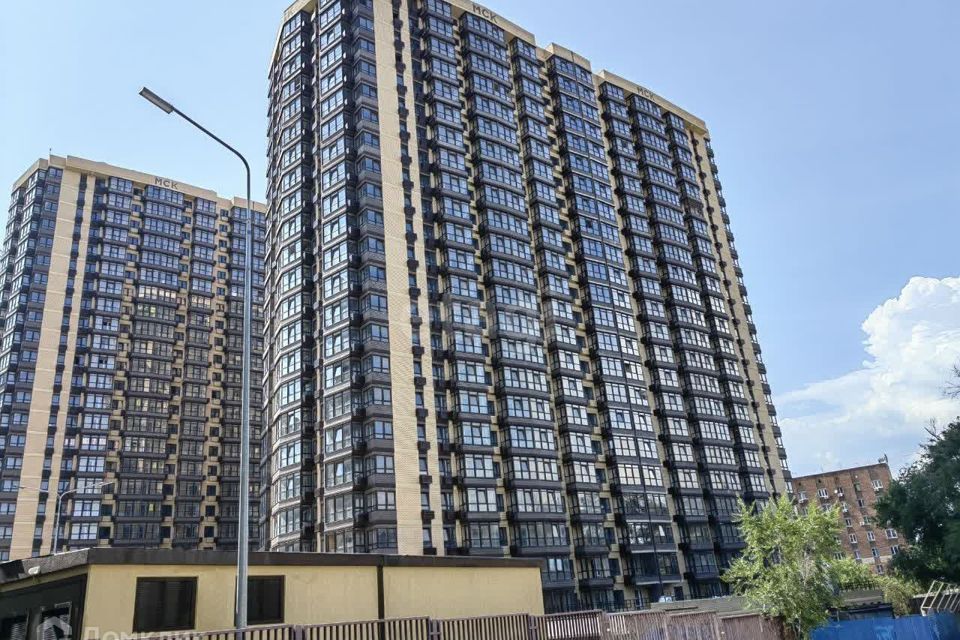 Продаётся 1-комнатная квартира, 42.1 м²