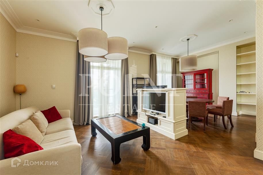 Сдаётся 4-комнатная квартира, 146 м²