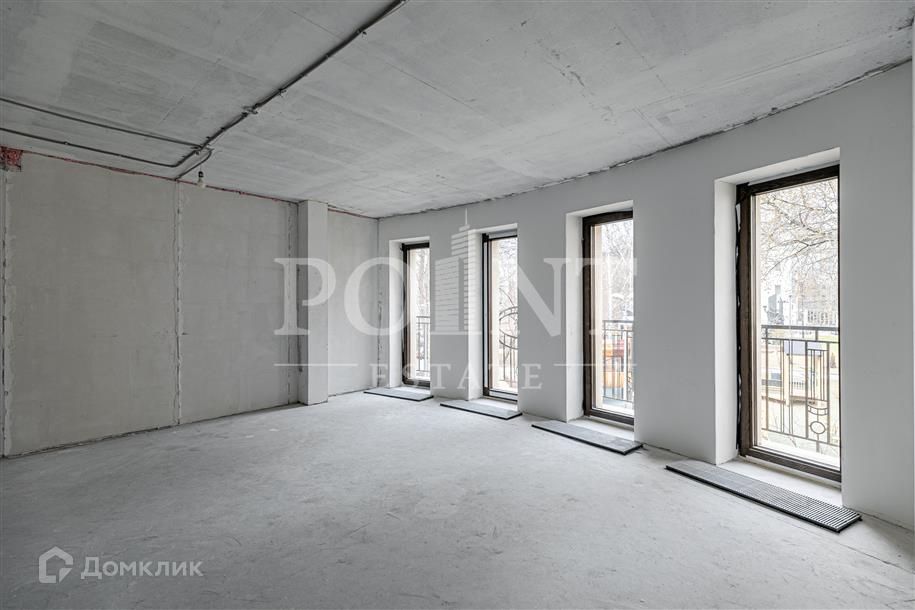 Продаётся 5-комнатная квартира, 214 м²