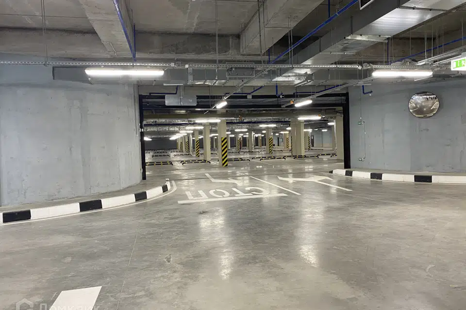 Продаётся машиноместо, 14.6 м²