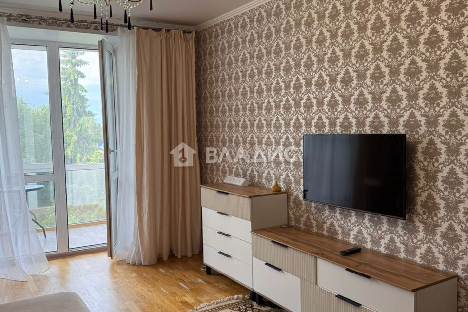 Сдаётся 2-комнатная квартира, 65 м²