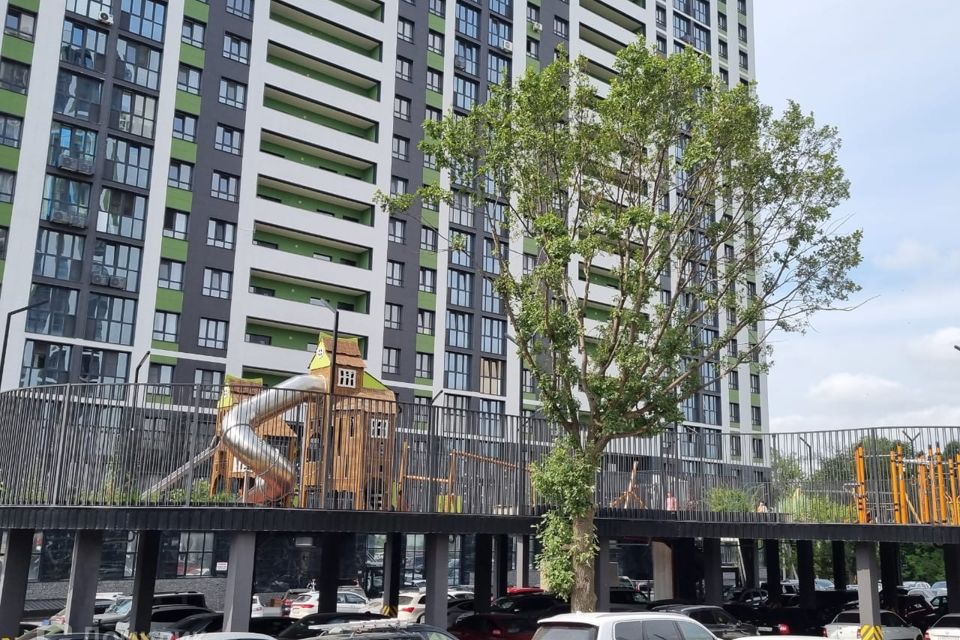 Продаётся 2-комнатная квартира, 65 м²