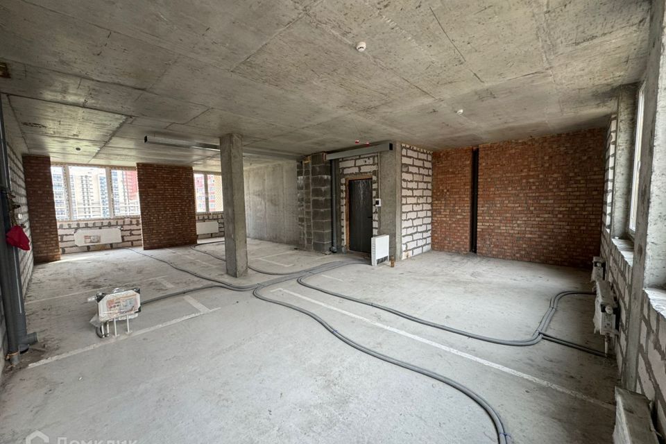 Продаётся 3-комнатная квартира, 75.2 м²