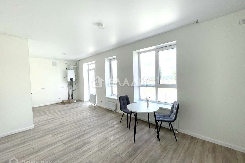 Продаётся 1-комнатная квартира, 47 м²