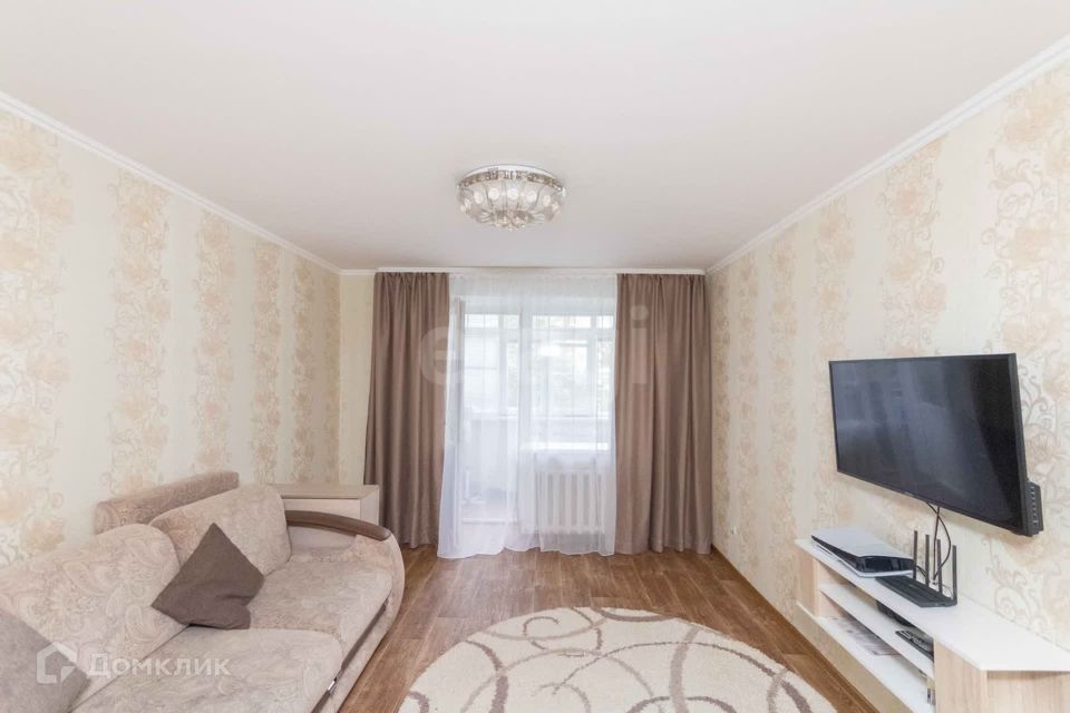 Продаётся 3-комнатная квартира, 57.8 м²