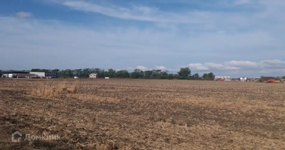 Продаётся участок, 10 сот.