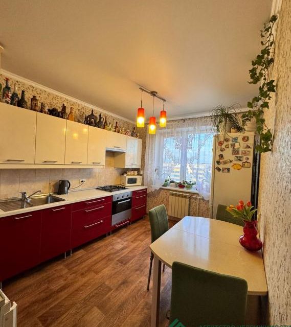 Продаётся 3-комнатная квартира, 64 м²