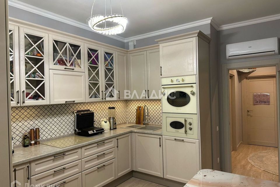 Продаётся 3-комнатная квартира, 64.5 м²