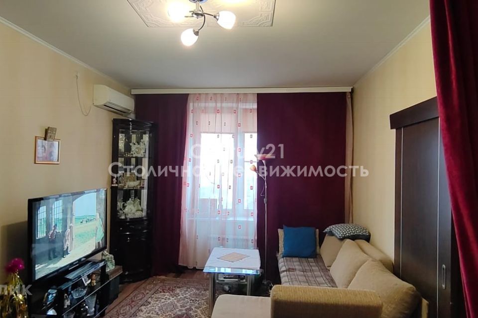 Продаётся 1-комнатная квартира, 38 м²