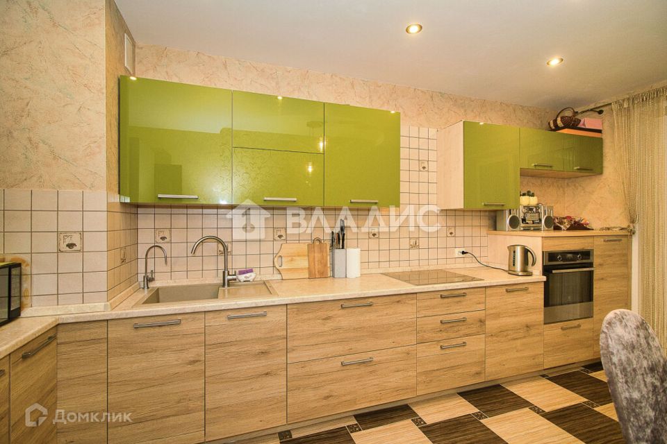 Продаётся 2-комнатная квартира, 56.5 м²