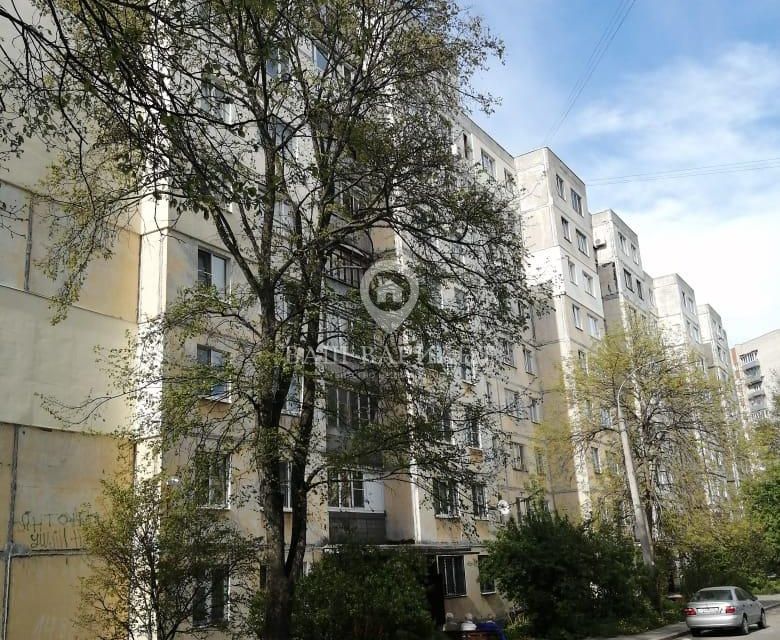Продаётся 4-комнатная квартира, 79.2 м²