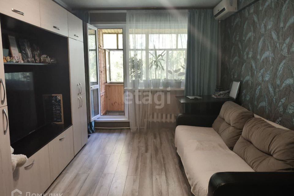 Продаётся 2-комнатная квартира, 42.2 м²