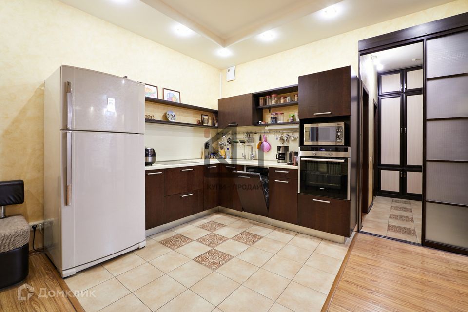 Сдаётся 3-комнатная квартира, 108.4 м²