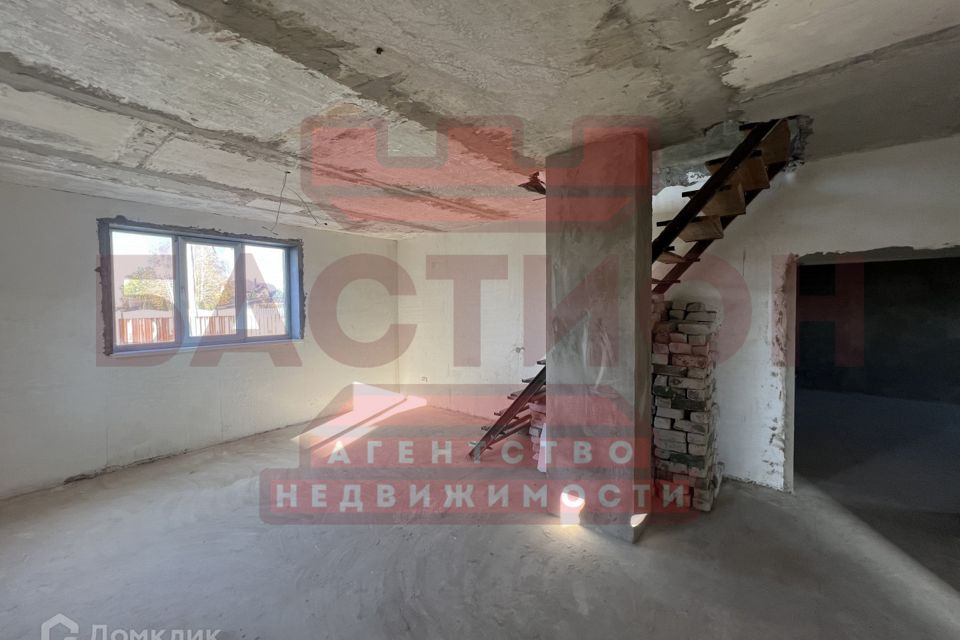 Продаётся 2-этажный дом, 180 м²