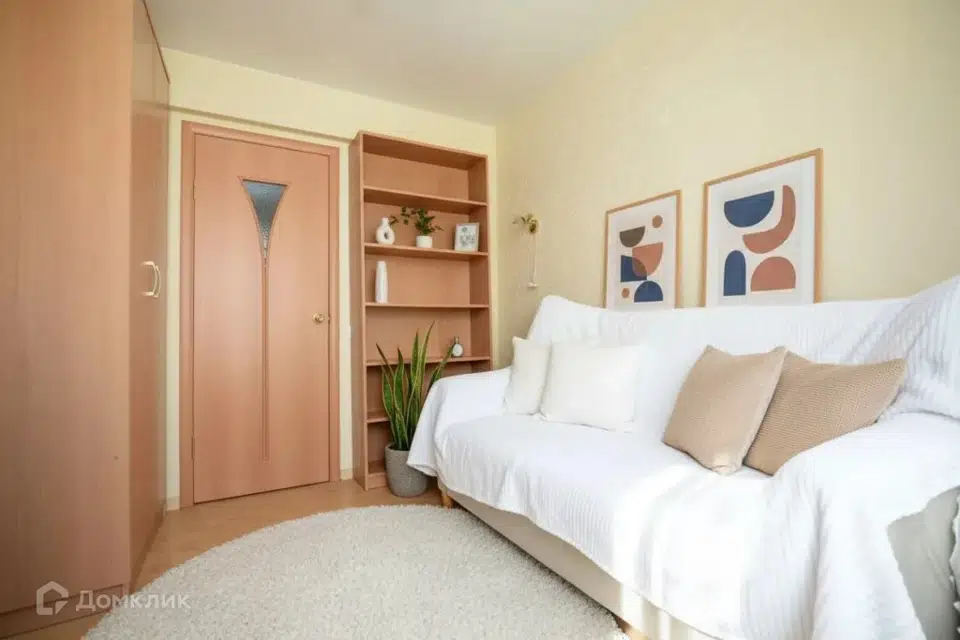 Продаётся 3-комнатная квартира, 50.1 м²