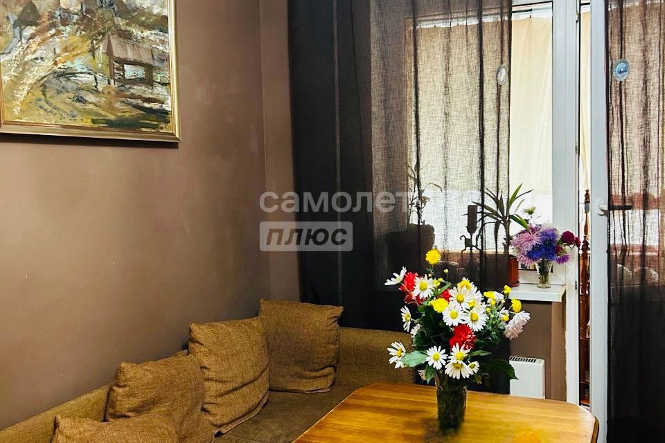 Продаётся 2-комнатная квартира, 57.4 м²