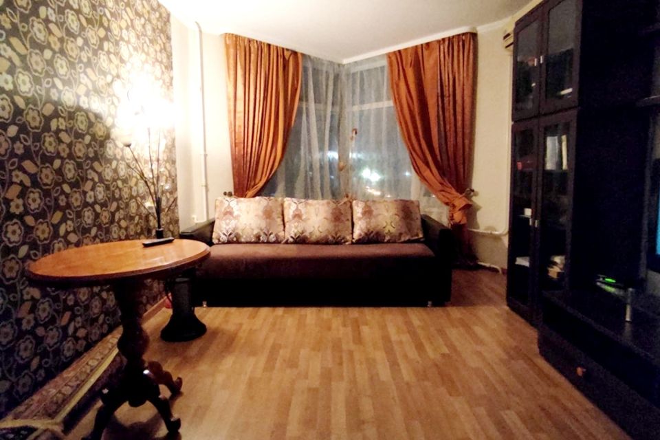 Продаётся 1-комнатная квартира, 37 м²