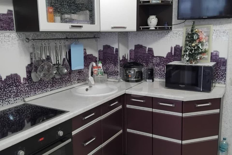 Продаётся 1-комнатная квартира, 41.3 м²