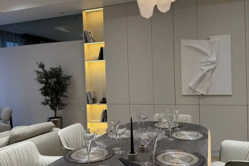 Продаётся 3-комнатная квартира, 162.7 м²