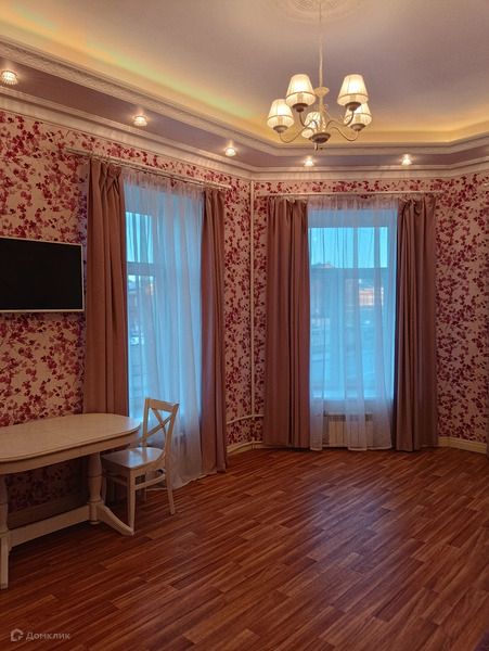Продаётся 3-комнатная квартира, 107 м²