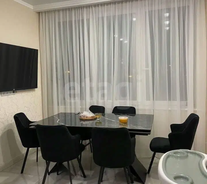 Продаётся 2-комнатная квартира, 62 м²