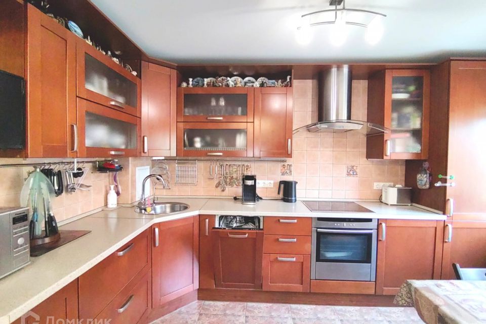 Продаётся 3-комнатная квартира, 72.2 м²