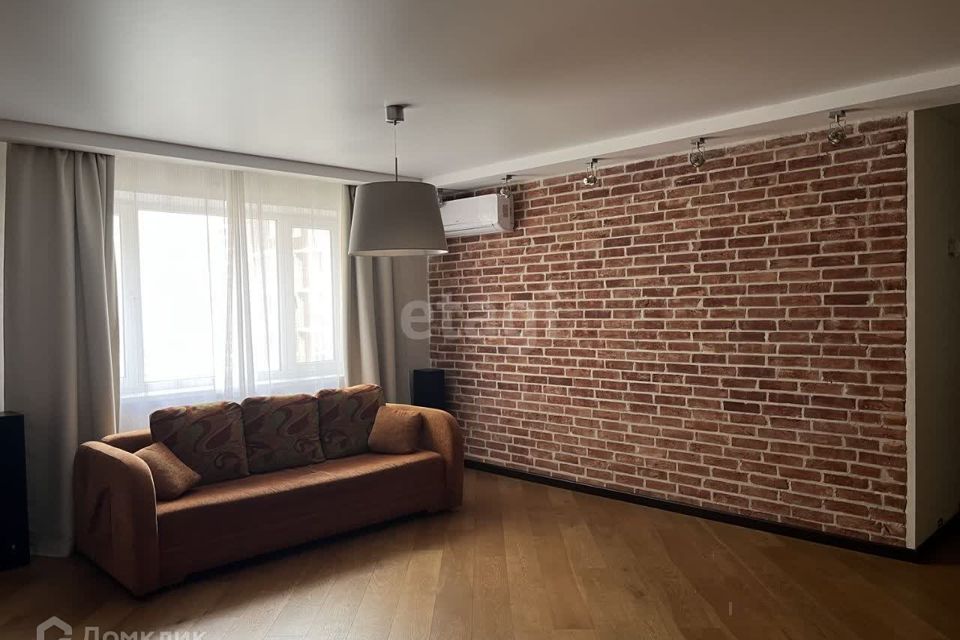 Продаётся 3-комнатная квартира, 116 м²