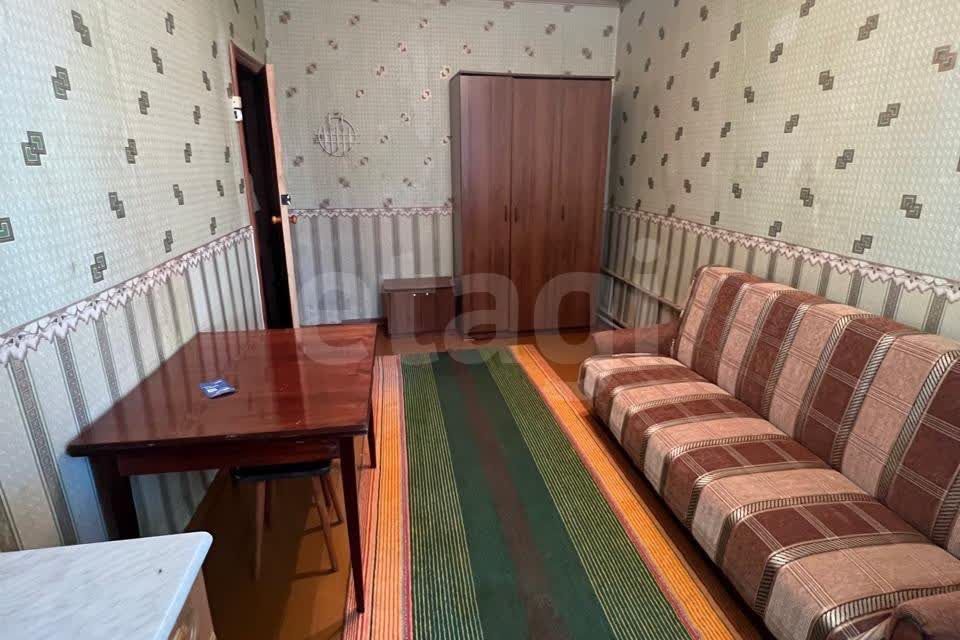 Продаётся комната в 3-комн. квартире, 14.3 м²