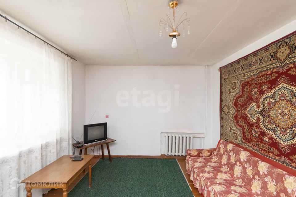 Продаётся 4-комнатная квартира, 72.6 м²