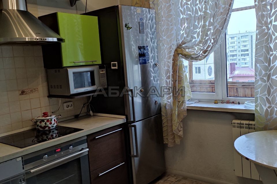 Сдаётся 3-комнатная квартира, 67 м²