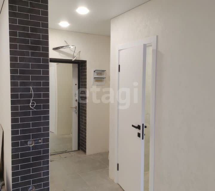 Продаётся 1-комнатная квартира, 42.4 м²