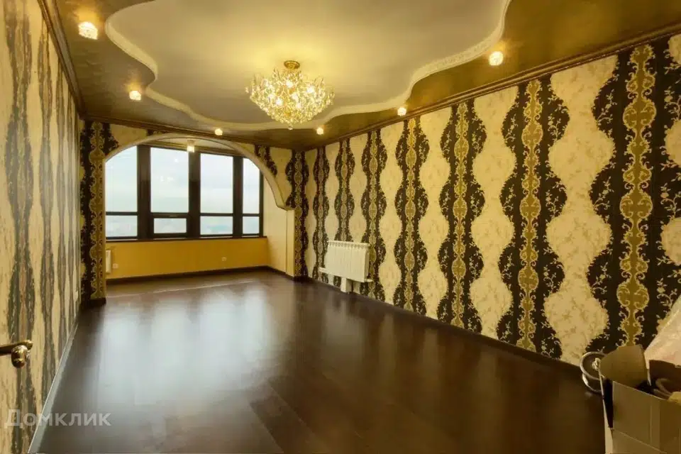 Продаётся 5-комнатная квартира, 125 м²