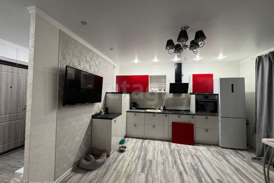 Продаётся 1-комнатная квартира, 41 м²