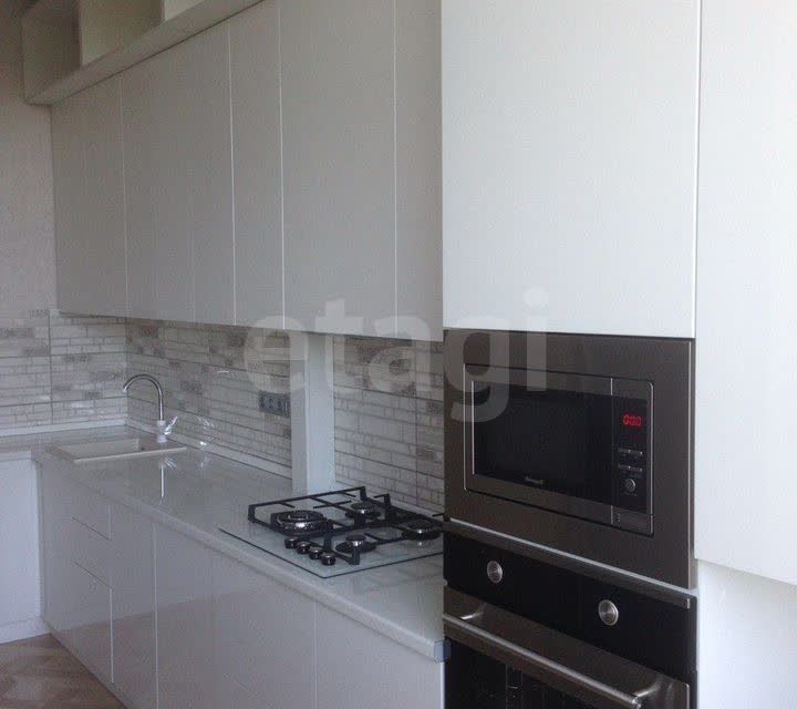 Продаётся 1-комнатная квартира, 41.5 м²