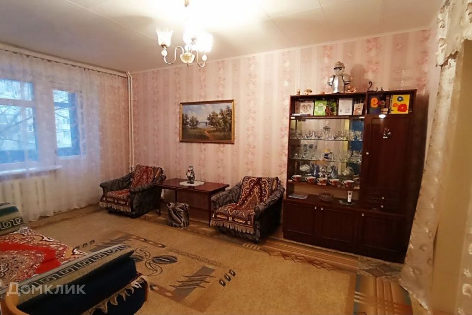 Продаётся 3-комнатная квартира, 56.8 м²