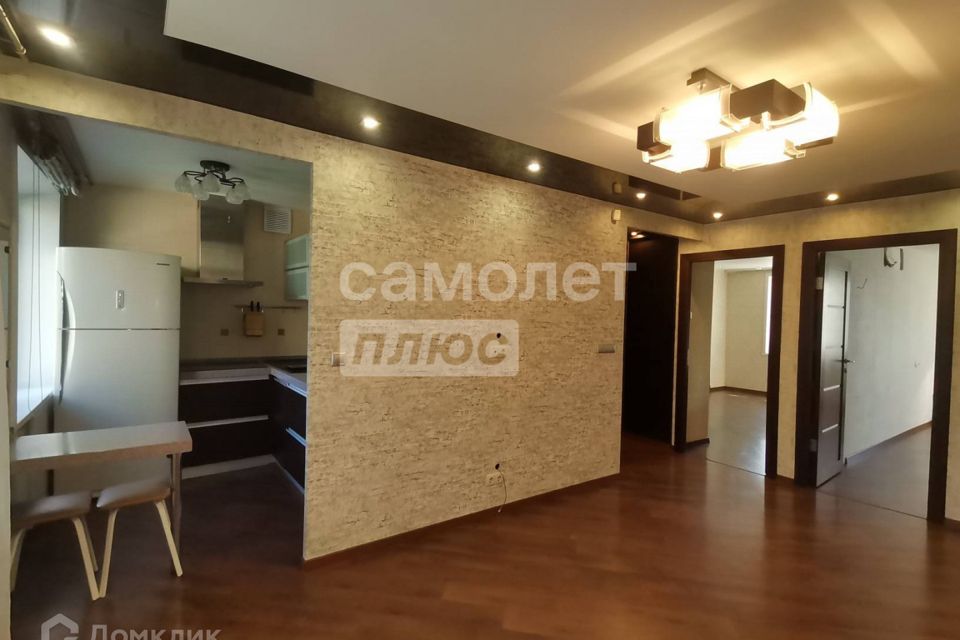 Продаётся 3-комнатная квартира, 56.4 м²