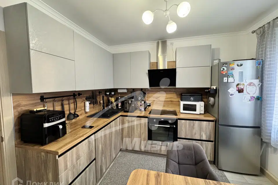 Продаётся 4-комнатная квартира, 99.1 м²