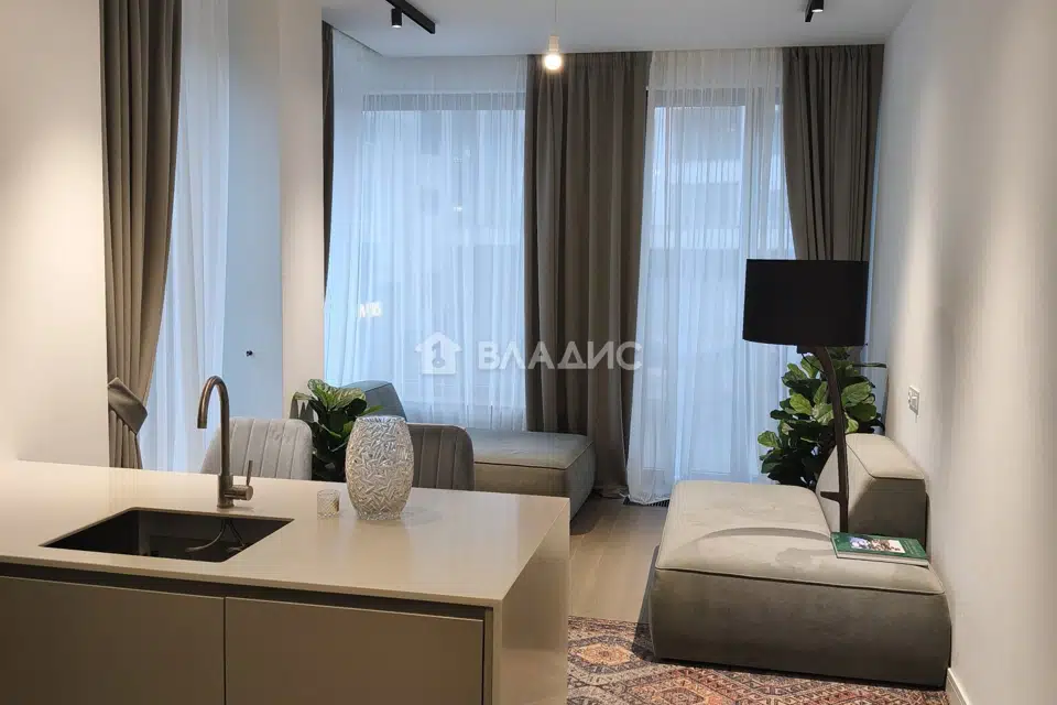 Продаётся 2-комнатная квартира, 67.8 м²