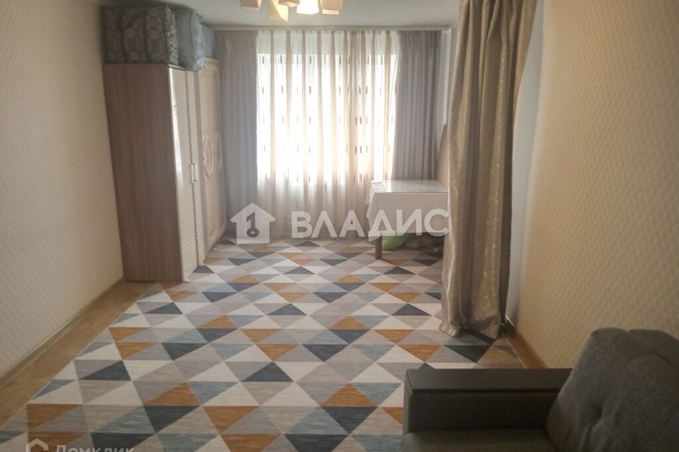 Продаётся 1-комнатная квартира, 51.7 м²