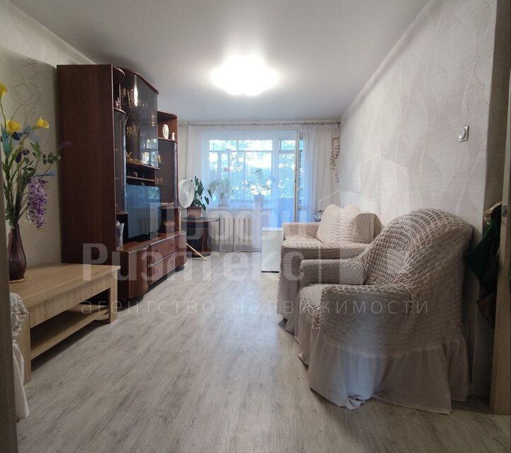 Продаётся 3-комнатная квартира, 60.5 м²