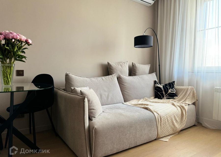 Продаётся 1-комнатная квартира, 43.6 м²