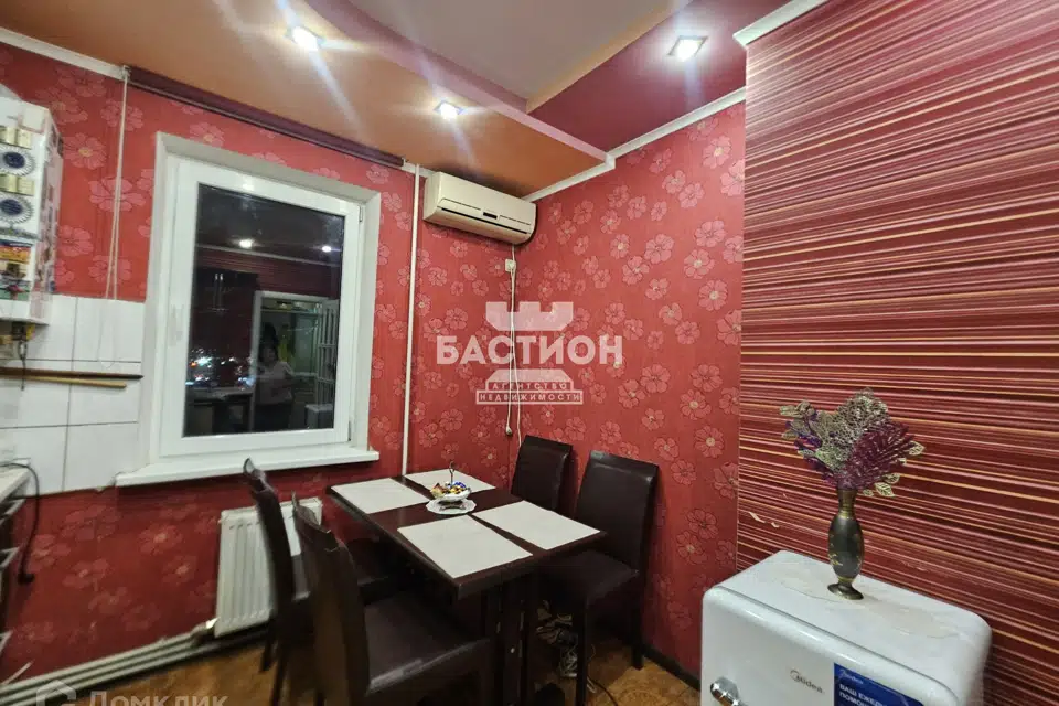 Продаётся 3-комнатная квартира, 70.5 м²