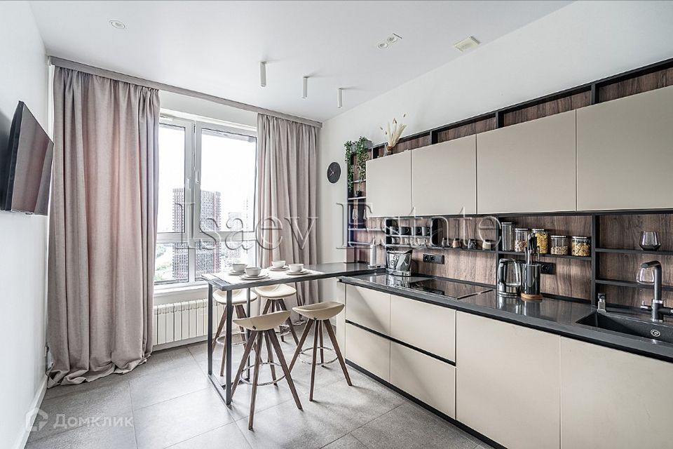 Продаётся 2-комнатная квартира, 72 м²