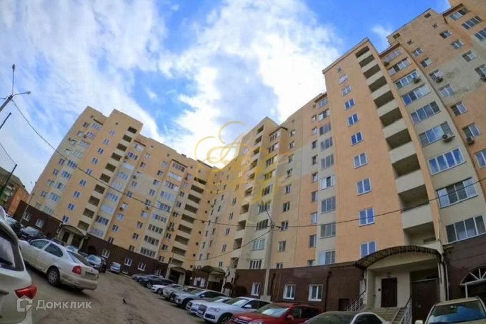 Продаётся 4-комнатная квартира, 133 м²